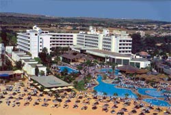  : ADAMS BEACH HOTEL 4* ( ).     