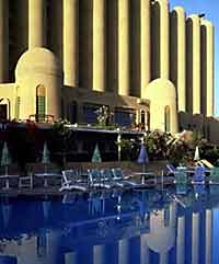 , -,  Sheraton Abu-Dhabi 5 *